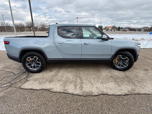 2023 Rivian R1T Adventure Quad Motor Large Pack