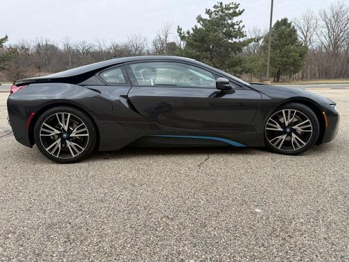 2015 BMW i8 Coupe 2D