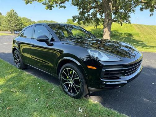 2022 Porsche Cayenne E-Hybrid S