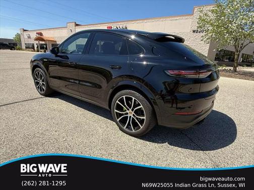 2022 Porsche Cayenne E-Hybrid S