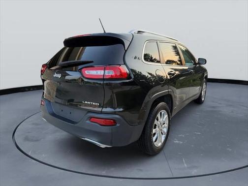 2015 Jeep Cherokee Sport