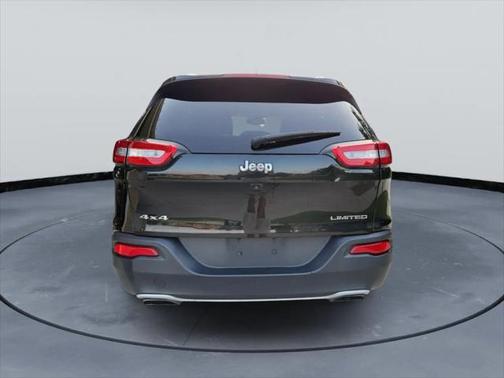 2015 Jeep Cherokee Sport