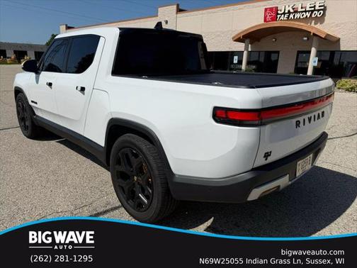 2022 Rivian R1T Adventure