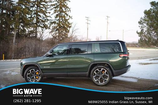 2023 Rivian R1S Adventure