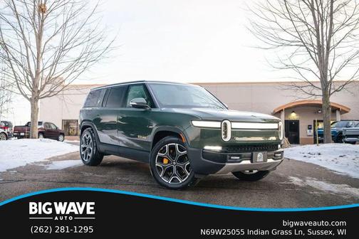 2023 Rivian R1S Adventure