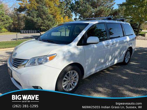 2017 Toyota Sienna XLE