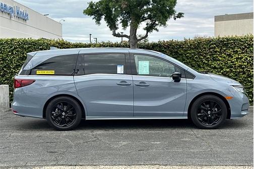 2023 Honda Odyssey 