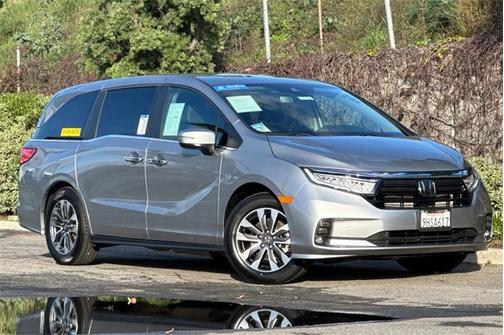 2023 Honda Odyssey 