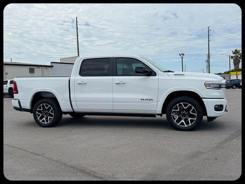 Bright White Clearcoat 2026 RAM 1500 Laramie