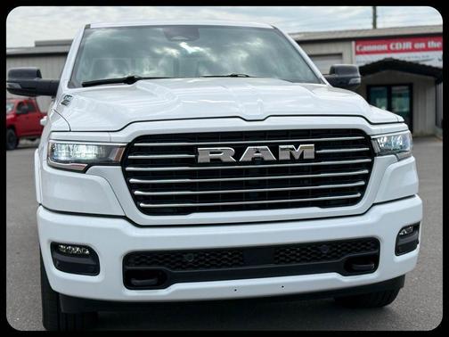 Bright White Clearcoat 2026 RAM 1500 Laramie