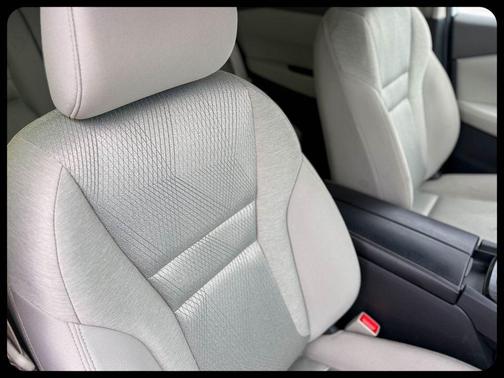Everest White P 2025 Nissan Rogue SV
