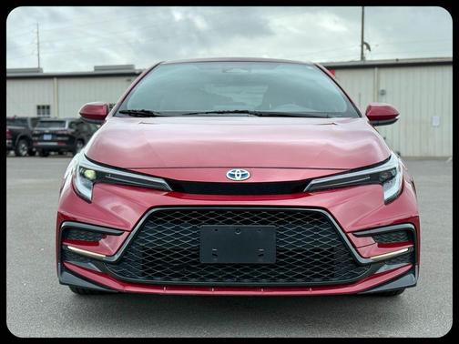 Pearl 2024 Toyota Corolla Hybrid SE