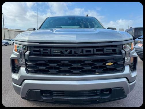Sterling Gray Metallic 2024 Chevrolet Silverado 1500 Custom