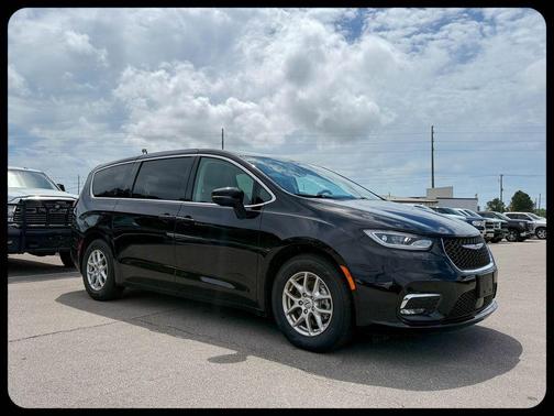 Diamond Black 2024 Chrysler Pacifica Touring-L