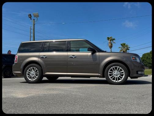 Stone Gray Metallic 2019 Ford Flex SEL