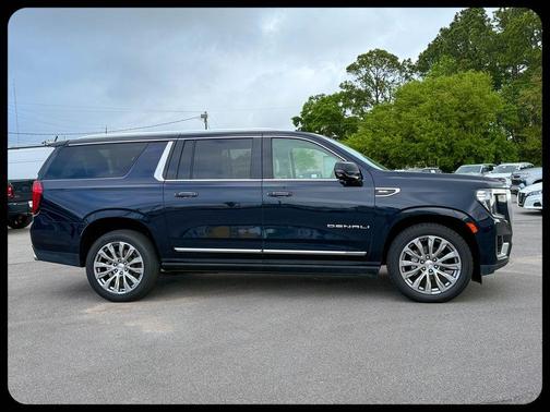Midnight Blue Metallic 2023 GMC Yukon XL Denali