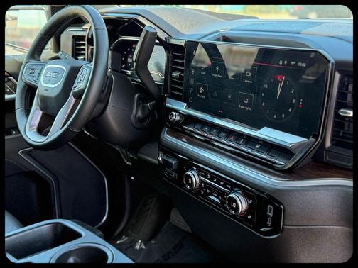 Onyx Black 2025 GMC Sierra 1500 SLT