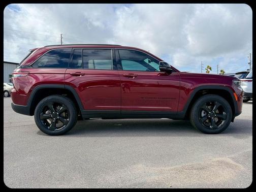 Velvet Red Pearlcoat 2026 Jeep Grand Cherokee Limited