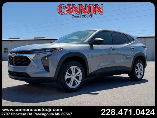 Sterling Gray Metallic 2024 Chevrolet Trax LS