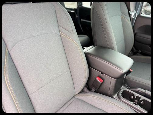 Anvil Clearcoat 2026 Jeep Wrangler Sport