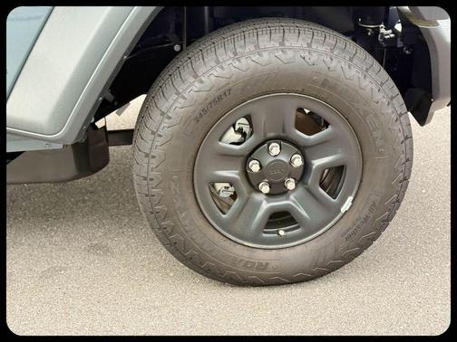Anvil Clearcoat 2026 Jeep Wrangler Sport