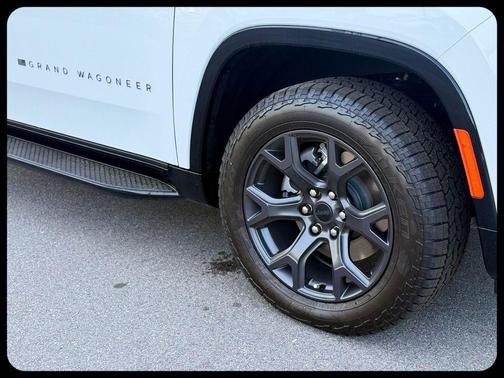 Bright White Clearcoat 2026 Jeep Grand Wagoneer UPLAND