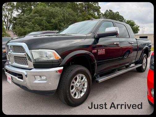 Black Forest Green Pearlcoat 2016 RAM 2500 Laramie