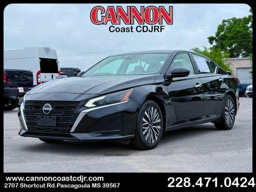 Black 2023 Nissan Altima 2.5 SV