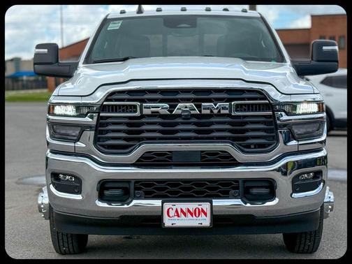 Bright White Clearcoat 2026 RAM 3500 Tradesman