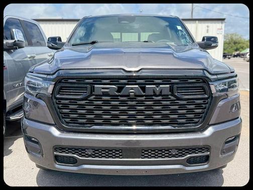 Granite Crystal Clearcoat Metallic 2026 RAM 1500 Big Horn/Lone Star