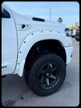 Bright White Clearcoat 2025 RAM 1500 Big Horn/Lone Star