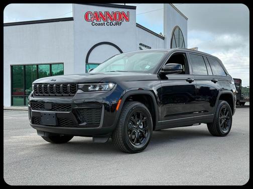 Diamond Black 2026 Jeep Grand Cherokee Laredo