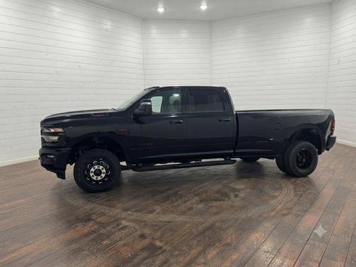 Diamond Black 2026 RAM 3500 Big Horn