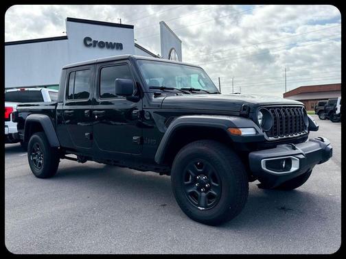 Black Clearcoat 2026 Jeep Gladiator Sport