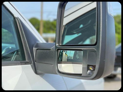 Bright White Clearcoat 2026 RAM 2500 Big Horn