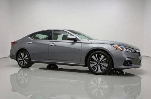 Gun Metallic 2021 Nissan Altima 2.5 SV