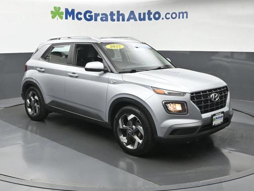 Stellar Silver 2022 Hyundai VENUE SEL