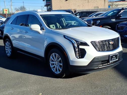 2023 Cadillac XT4 Luxury