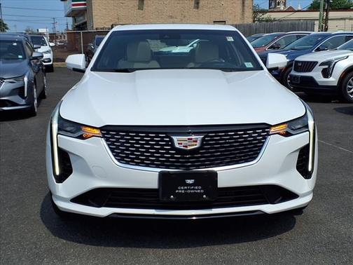 2022 Cadillac CT4 Luxury