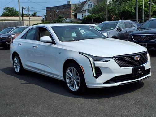 2022 Cadillac CT4 Luxury