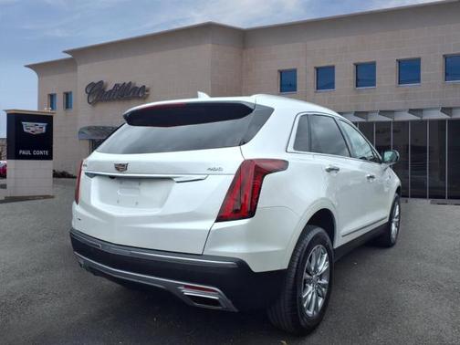 2022 Cadillac XT5 Premium Luxury