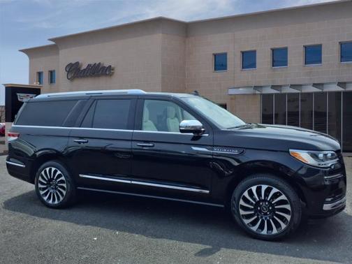 2022 Lincoln Navigator L Black Label