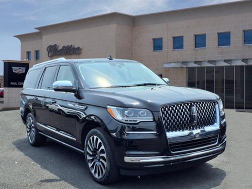 2022 Lincoln Navigator L Black Label