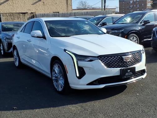 2022 Cadillac CT4 Premium Luxury