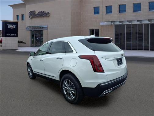Crystal White Tricoat 2023 Cadillac XT5 Premium Luxury