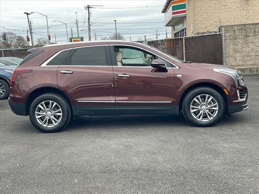 2022 Cadillac XT5 Premium Luxury