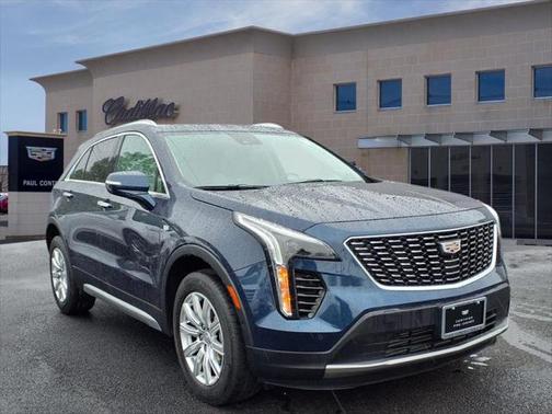 2022 Cadillac XT4 Premium Luxury