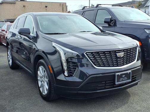 2023 Cadillac XT4 Luxury