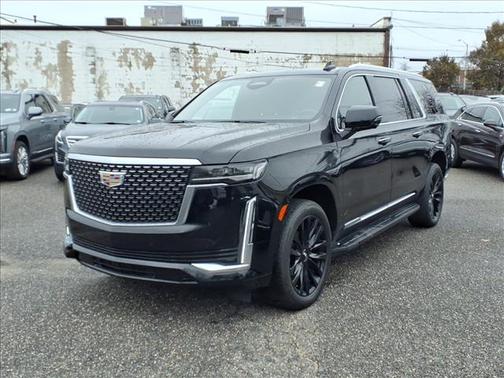 2023 Cadillac Escalade ESV Luxury