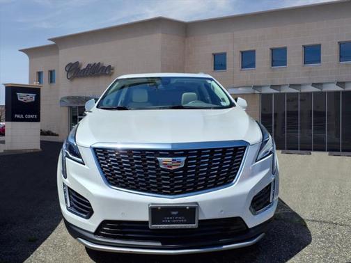 2022 Cadillac XT5 Premium Luxury